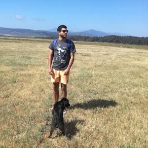 Meet your Posher, Alvaro